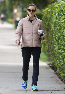 Jennifer Garner in Casual Outfit 01/08/2019