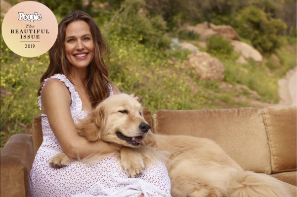 JENNIFER GARNER in People Magazine, May 2019