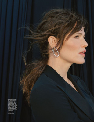 Jennifer Garner – The Hollywood Reporter 03/10/2021 Issue