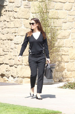 Jennifer Garner – Out in Pacific Palisades