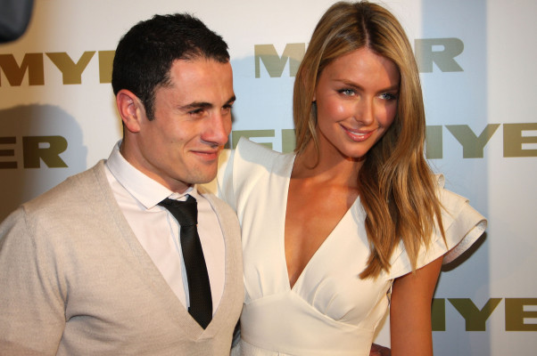 photo 8 in Jennifer Hawkins gallery [id226227] 2009-12-23 00:00:00