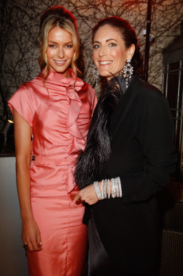 photo 9 in Jennifer Hawkins gallery [id226226] 2009-12-23 00:00:00