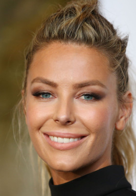 photo 11 in Jennifer Hawkins gallery [id916224] 2016-10-11 00:00:00