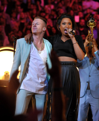 Jennifer Hudson pic #661023