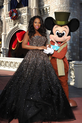 photo 15 in Jennifer Hudson gallery [id443209] 2011-12-06 00:00:00