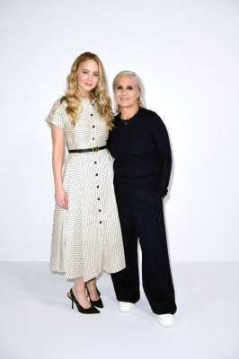 Jennifer Lawrence -  Dior : Front Row - Paris Fashion Week | July 05, 2021
