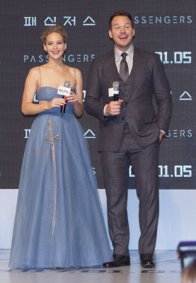  Jennifer Lawrence – ‘Passengers’ Premiere in Seoul