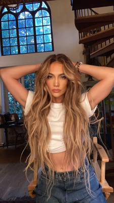 Jennifer Lopez - 10/01/2020