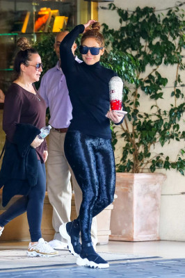 Jennifer Lopez - West Hollywood 01/02/2020