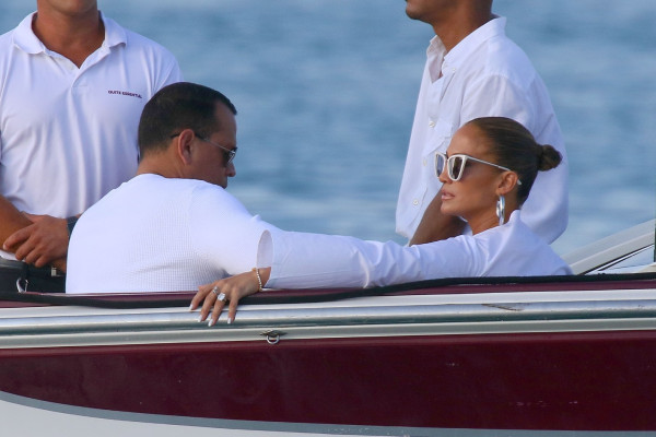 Jennifer Lopez - Saint-Tropez 09/02/2019
