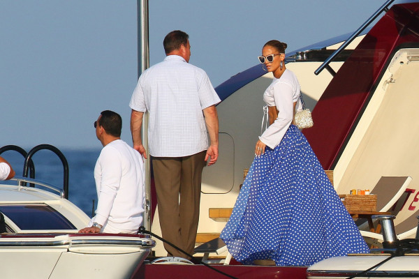 Jennifer Lopez - Saint-Tropez 09/02/2019