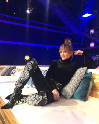 Jennifer Lopez - World Of Dance (2018)