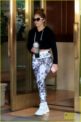 Jennifer Lopez - West Hollywood 01/04/2020