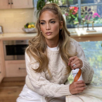 Jennifer Lopez - Super Coffee Campaign 09/04/2020