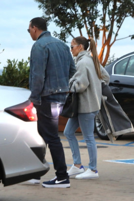 Jennifer Lopez - Nobu Restaurant in Malibu 01/05/2019
