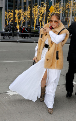 Jennifer Lopez - SNL in New York 12/05/2019