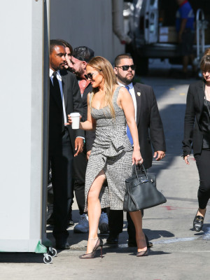 Jennifer Lopez arriving at the 