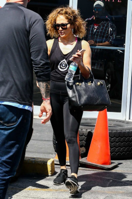 Jennifer Lopez - SoMi Gym in Miami 03/06/2019