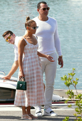 Jennifer Lopez - Cannes 09/06/2019
