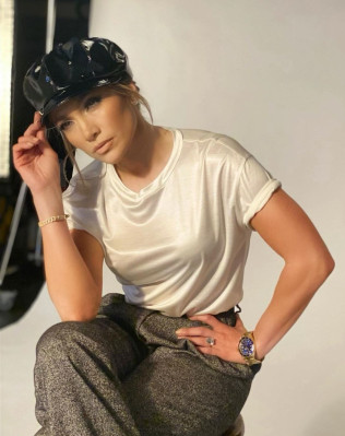 Jennifer Lopez - SNL Photoshoot in New York 12/07/2019