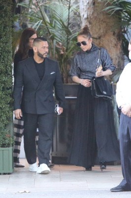 Jennifer Lopez - Hotel Bel-Air in Los Angeles 02/11/2022