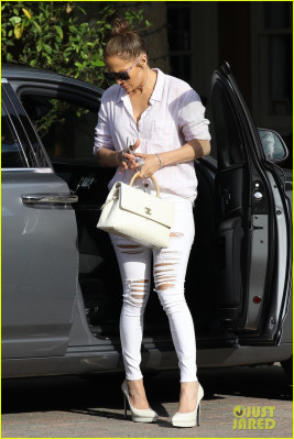 Jennifer Lopez - Arriving to the Studio in Los Angeles 07/11/2018 