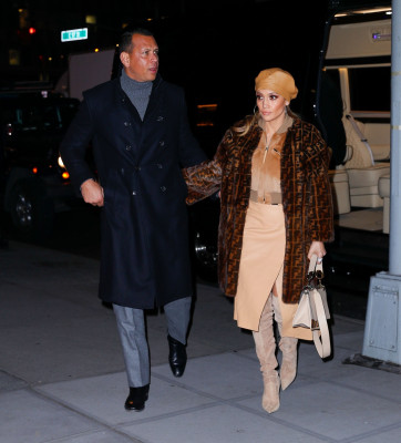Jennifer Lopez - AMC Bay Plaza in New York 12/11/2018
