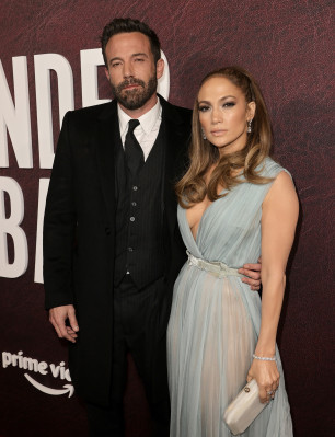 Jennifer Lopez - &#039;The Tender Bar&#039; Los Angeles Premiere 12/12/2021