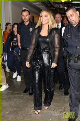 Jennifer Lopez - Despierta America in Miami 09/13/2019