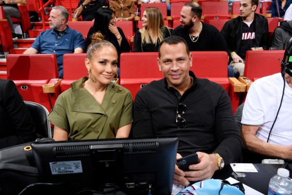 Jennifer Lopez - Los Angeles Lakers vs Miami in Miami 12/13/2019