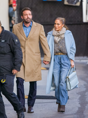 Jennifer Lopez - Jimmy Kimmel Live! in Hollywood 12/15/2021