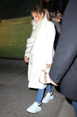 Jennifer Lopez - Polo Bar Restaurant in New York 03/17/2019