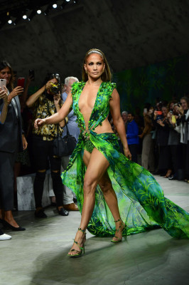 Jennifer Lopez - Versace Show at Milan Fashion Week 09/20/2019