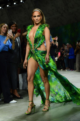 Jennifer Lopez - Versace Show at Milan Fashion Week 09/20/2019