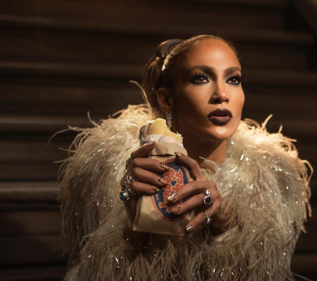 Jennifer Lopez - Music Video 