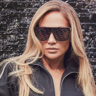 Jennifer Lopez - JLOxQUAY (2019)