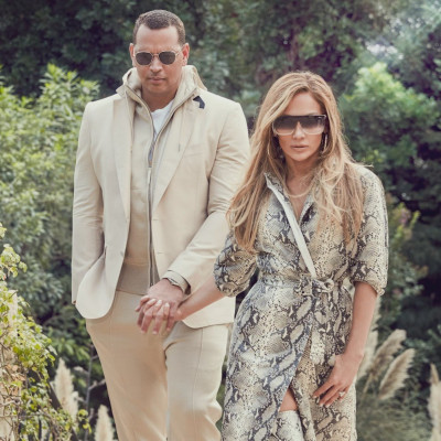 Jennifer Lopez - JLOxQUAY (2019)