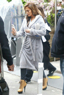 Jennifer Lopez - Hustlers On The Set in New York 04/18/2019