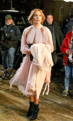 Jennifer Lopez - &#039;Marry Me&#039; (2020) On Set in New York 11/15/2019