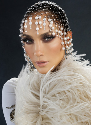 Jennifer Lopez - Marry Me (2022) Promotional