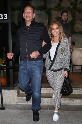 Jennifer Lopez - Avra Restaurant in Beverly Hills 10/21/2018
