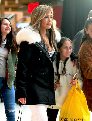 Jennifer Lopez - New York 03/26/2019