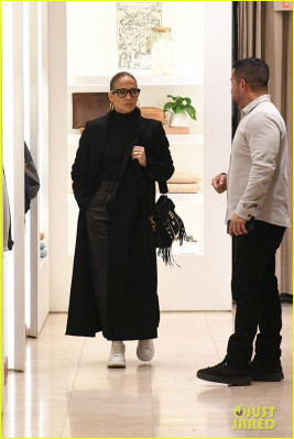 Jennifer Lopez - Beverly Hills 11/29/2019