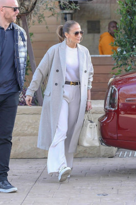 Jennifer Lopez - Malibu 12/30/2018