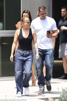 Jennifer Lopez pic #1084245