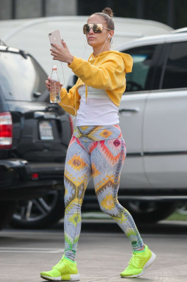 Jennifer Lopez – Arrives at the studio in Los Angeles