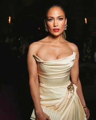 Jennifer Lopez