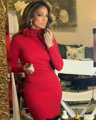 Jennifer Lopez – Social Media Photos