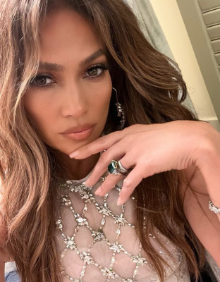 Jennifer Lopez