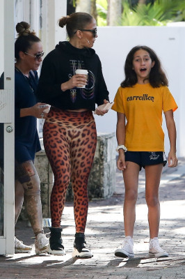 Jennifer Lopez pic #1243273